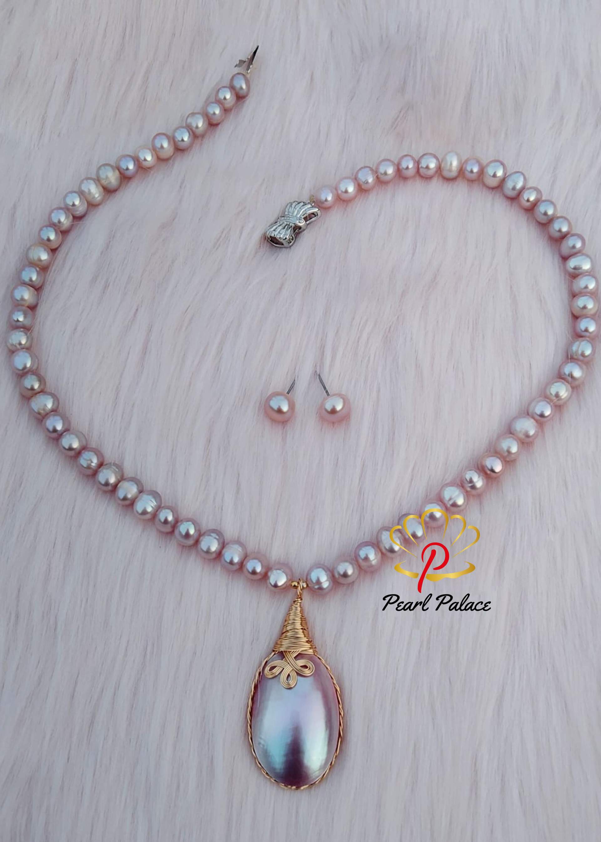 Lustrous Purple Pearl Pendant Set