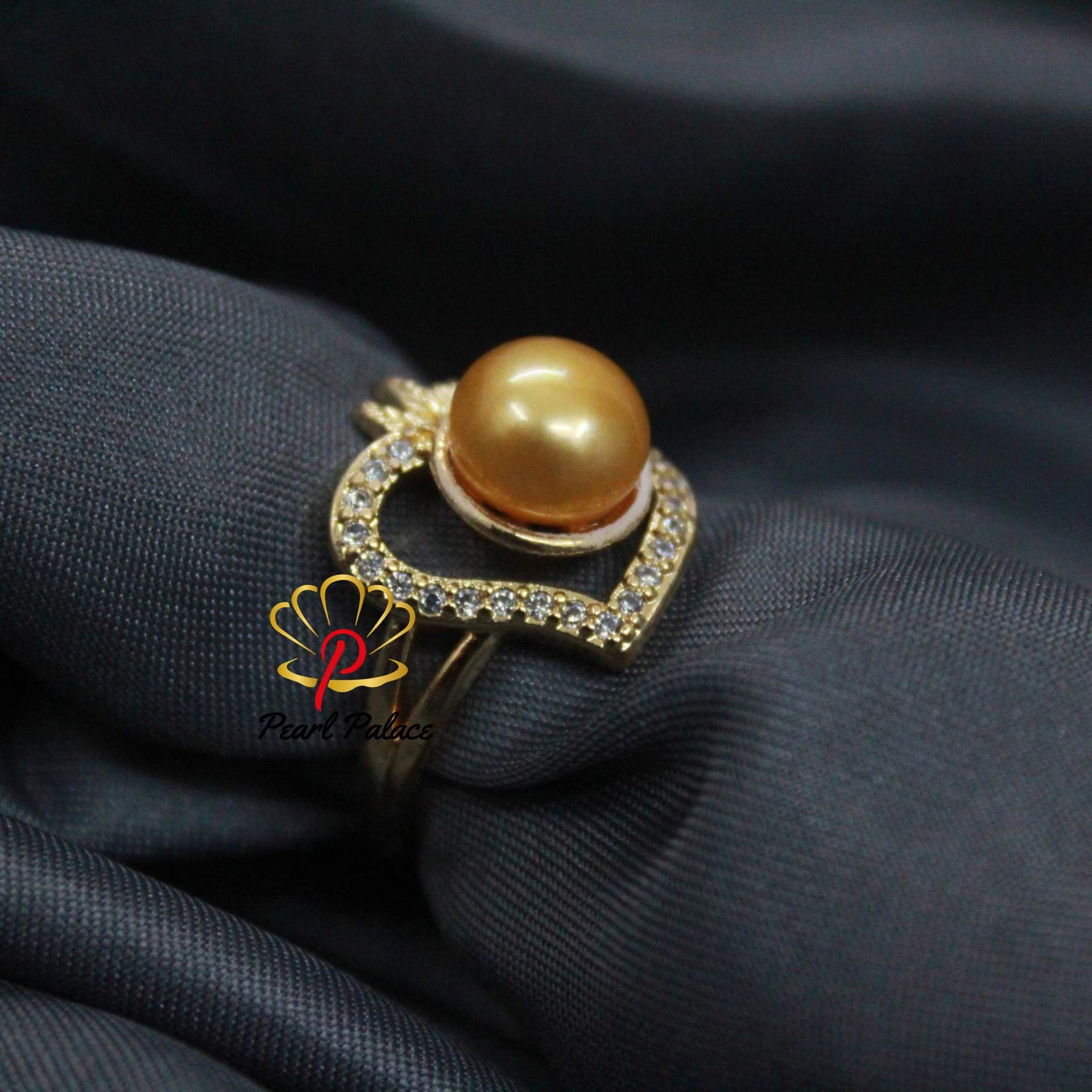 Velvet Glow Wrap pearl ring