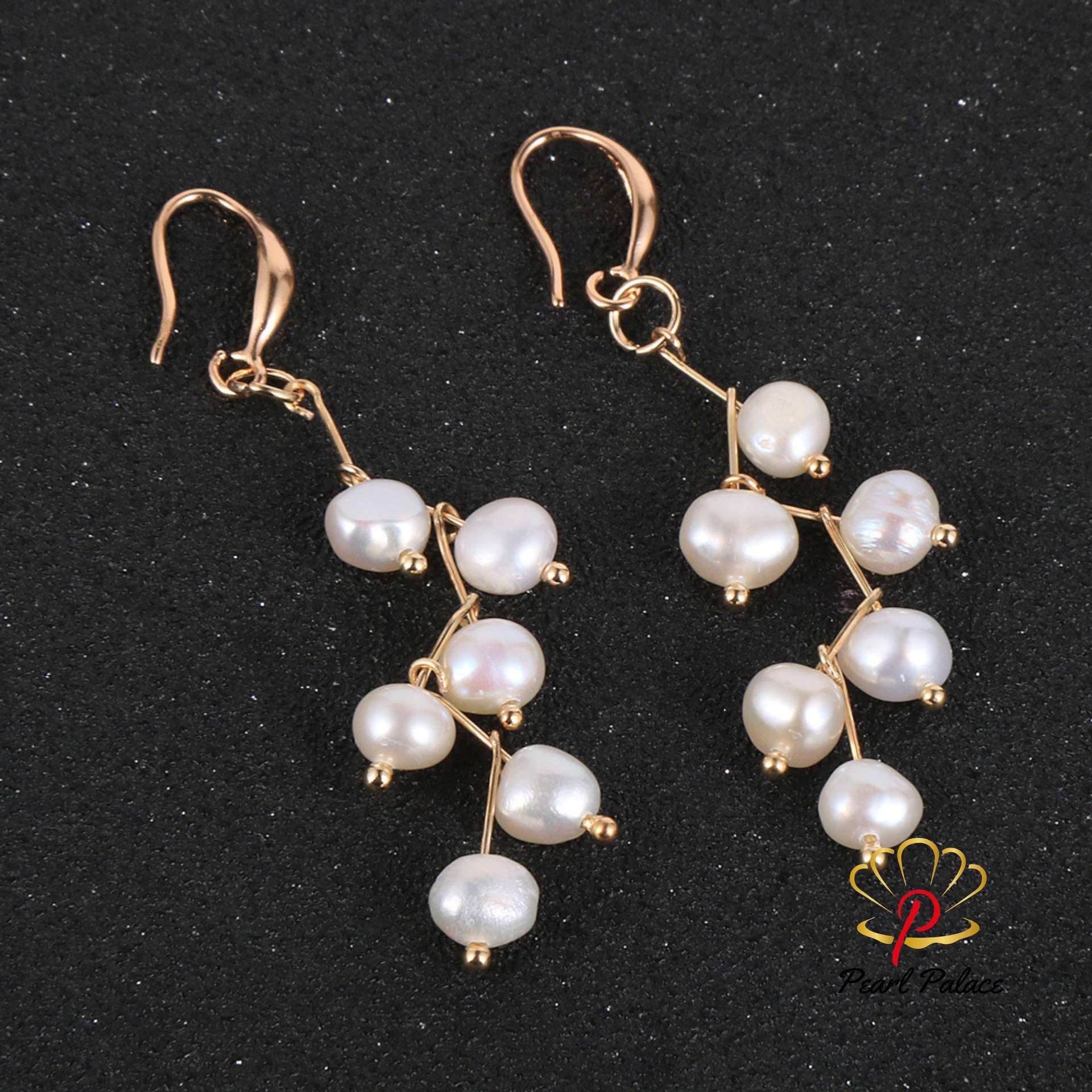 white Dewdrop Grace Pearl Earrings