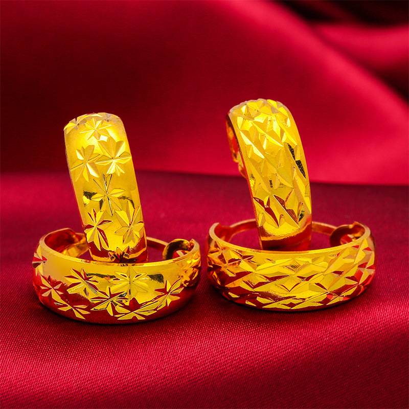 Wholesale middle-aged and elderly baby's breath star imitation gold round earrings gold plated ladies pineapple flower baby's breath star earrings women