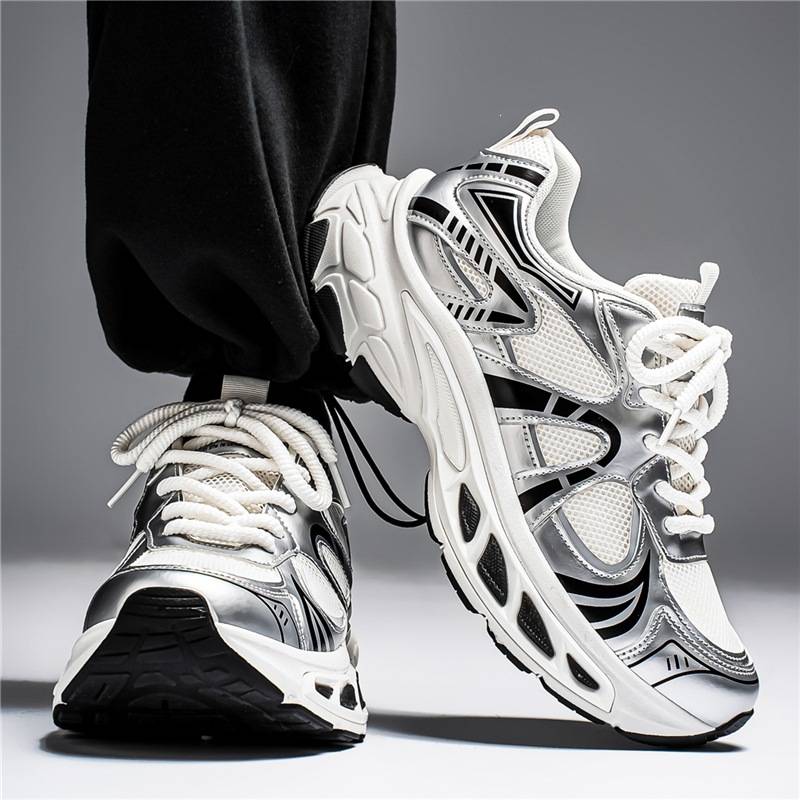 Men's large size shoes 2026 new summer breathable mesh hiking sneakers with height-increasing thick soles, black warrior dad-style trendy shoes