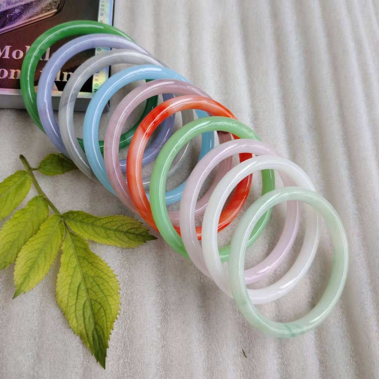 8mm Thick Rod Inner Diameter 62mm Round Bar Jingle Bracelet Glass Imitation Jade Bracelet Floating Flower Bracelet Imperial Concubine Bracelet