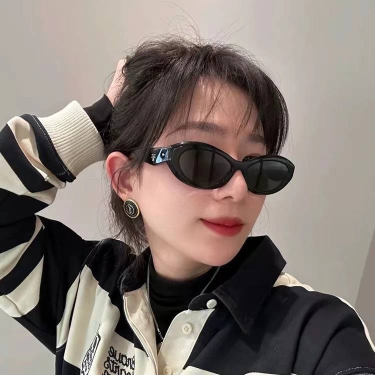 Fashion Trend High-end All-match Women's Sunglasses Model Fashion Sunglasses Trendy Sunscreen Sunglasses 2308