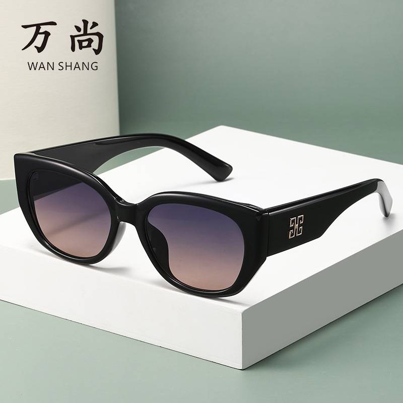 New Style Large-Frame Cat-Eye Sunglasses for Women, High-End Internet Celebrity Style, Suitable for Large Faces, Slimming Effect, Uv Protection Sunglasses