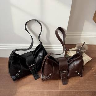 New women's bag, pleated bag, simple soft leather autumn underarm bag, compact, sweet and cool, stylish biker shoulder handbag