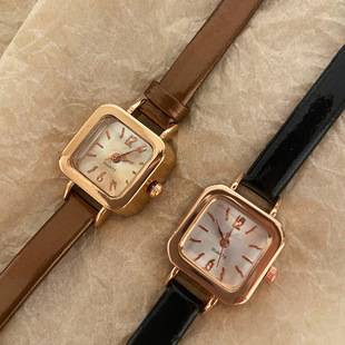 Women's Watch Korean-style Light Luxury Small Square Watch Artistic Retro Elegant Women's Watch High-value Quartz Watch for Girls