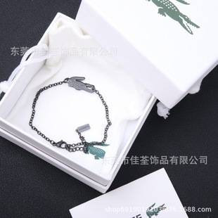 Titanium Steel Bracelet, Large Crocodile Design, Unisex, Adjustable Strap, French Light Luxury, 18K Gold Hot-Selling Bracelet, Adjustable Bracelet