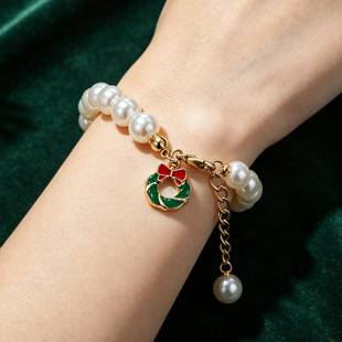Christmas Pearl Bracelet for Women, Simple and Sweet Style, Santa Claus, Christmas Tree, Christmas Stocking, Wreath, Holiday Gift Accessories