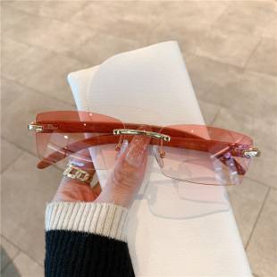 New Cross-Border European and American Fashion Sunglasses for Men and Women, Frameless, Imitation Wood Grain Temple, Sunglasses Wholesale in Stock