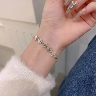 Ins-Style New Super Fairy Heart-Shaped Titanium Steel Bracelet for Women, Niche Versatile Light Luxury Couple's Jewelry Wholesale