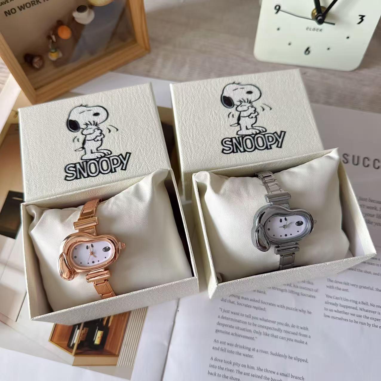 New Snoopy Style Watch with Stainless Steel Strap, Boxed High-End Cartoon Watch