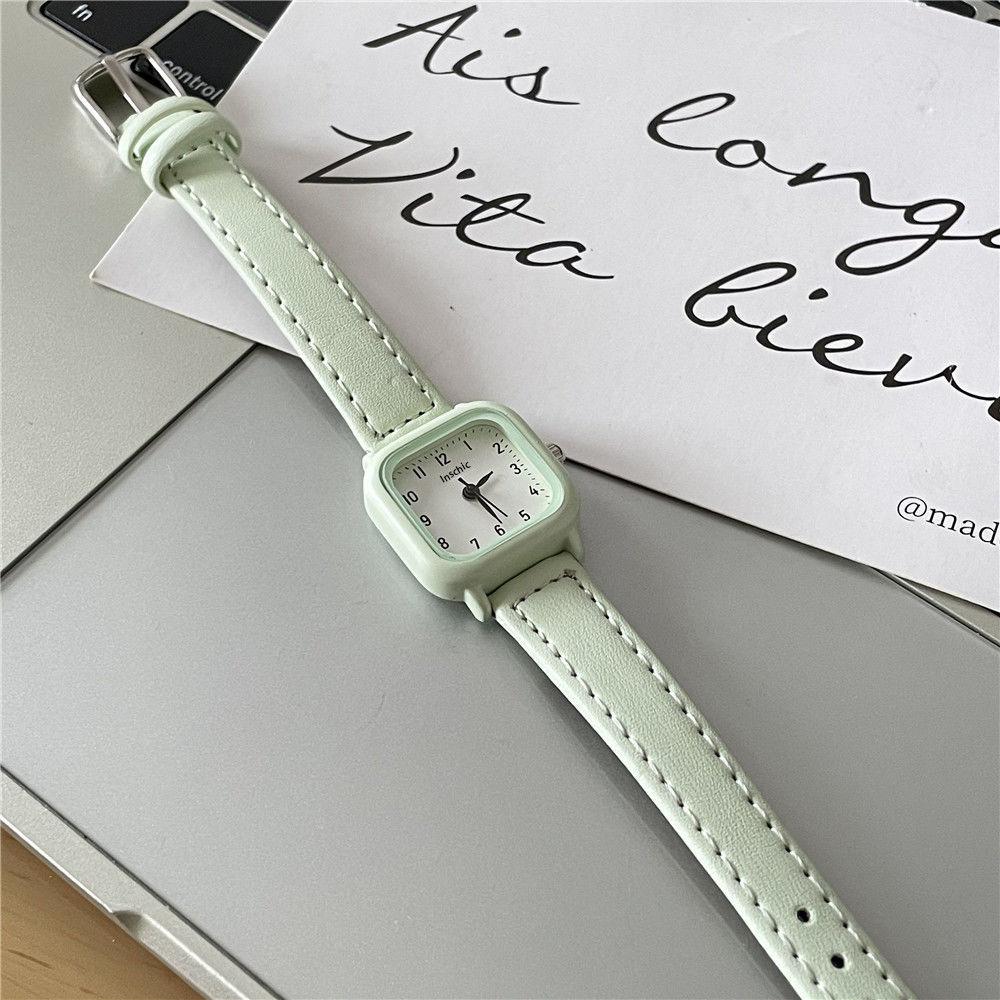In-Stock E-Commerce Trending Ins Small Square Watch for Girls, Students, Middle and High School, Leather Strap Quartz Watch Wholesale