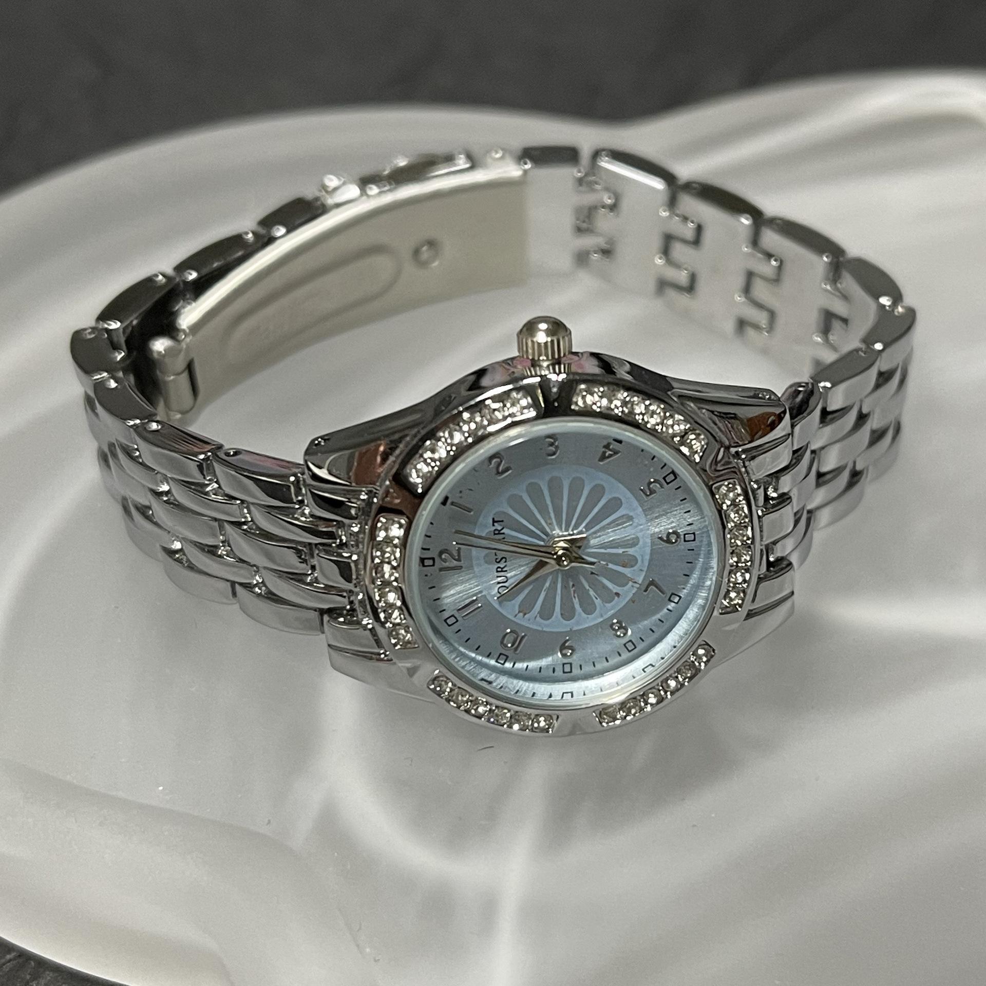 New Style Steel Band Small Dial Diamond-Encrusted Fashionable Women's Watch Cross-Border Foreign Trade Light Luxury Watch Women's Quartz Watch