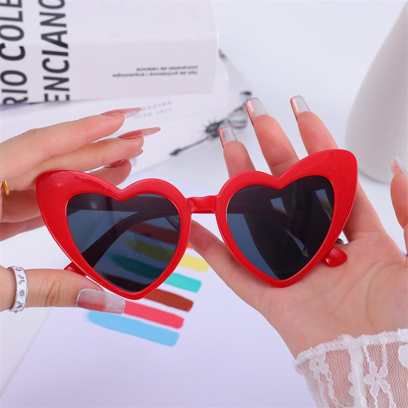 New Peach Heart Sunglasses Cross-border European and American Party Alien Love Glasses Internet Popular Street Photoshoot Fashion Women's Sunglasses