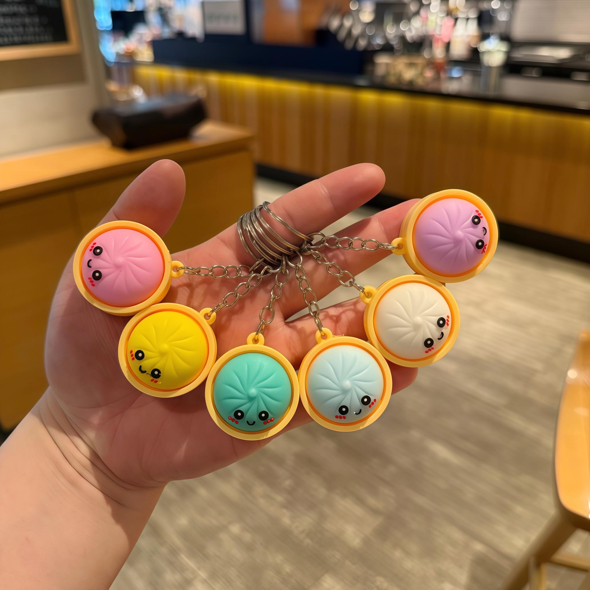 Popular creative cute realistic bun keychain car couple pendant bag decoration gift wholesale