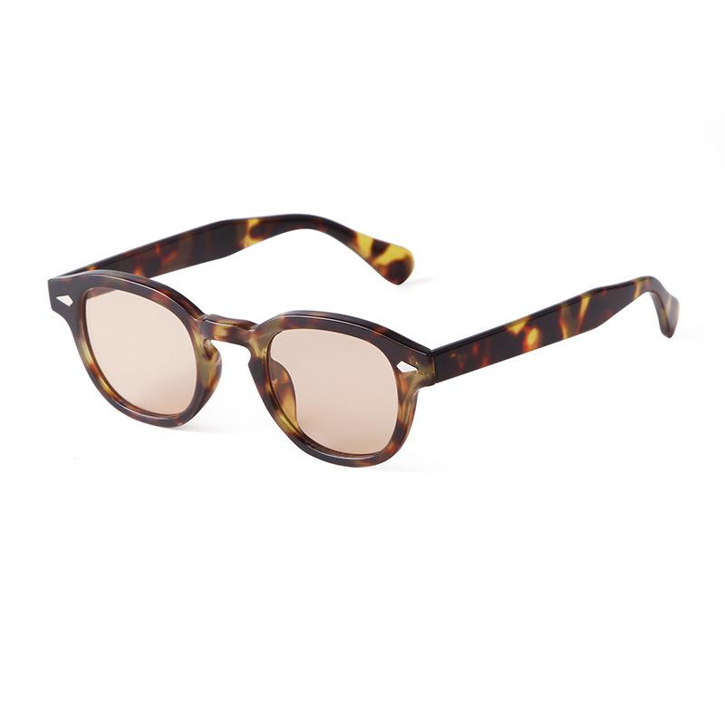 New Fashionable European and American Style Sunglasses with Rivets