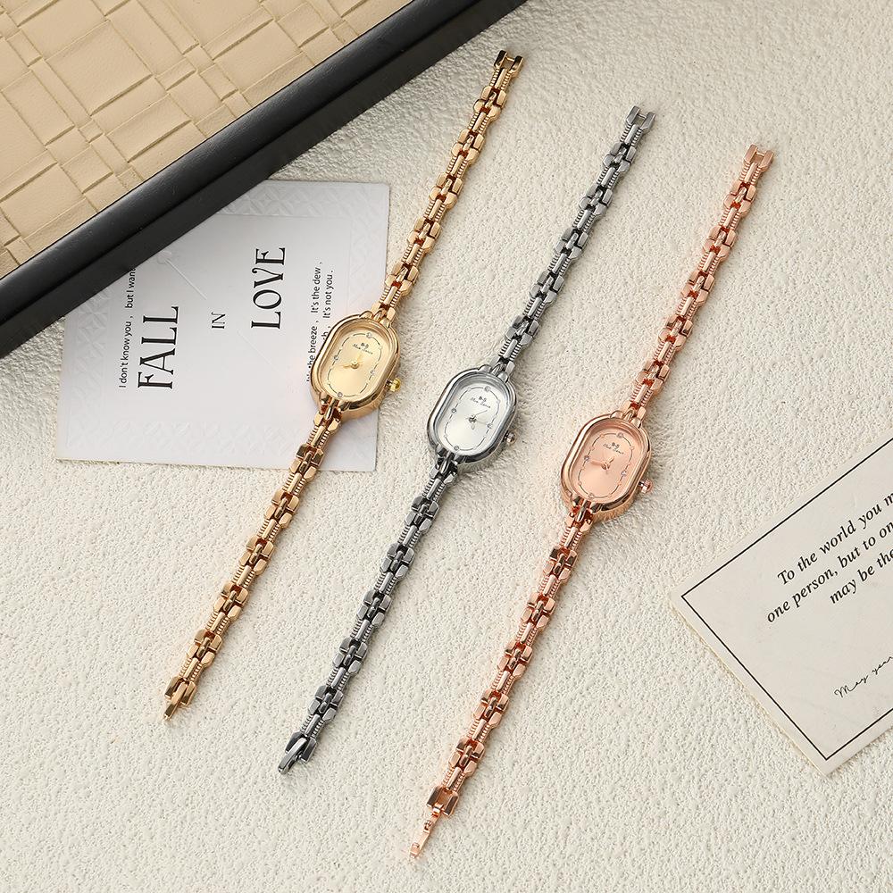 New Watch Oval Simple Digital Scale Bracelet Small Gold Watch Retro Light Luxury Literary Ladies Gold Women's Watch