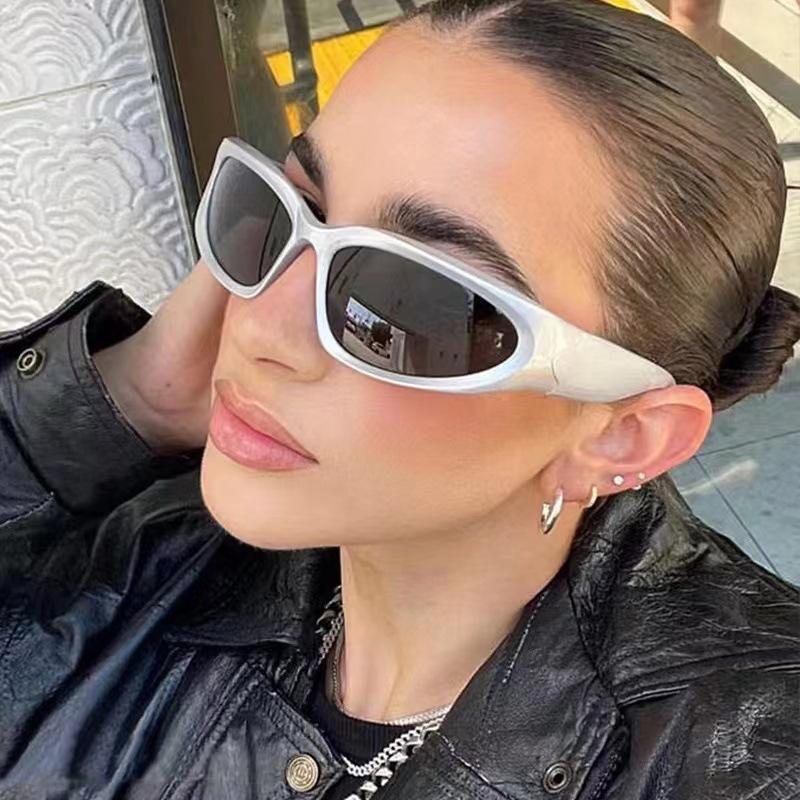 New European and American Ins Style Sunglasses for Men, Futuristic Style Sunglasses for Women, Anti-Uv Sunglasses Wholesale