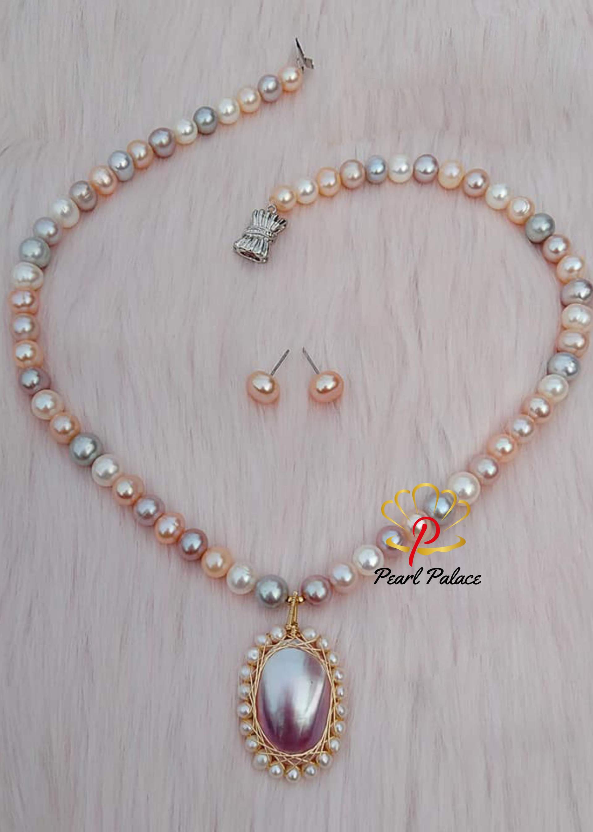 Majestic Multi-Tone Pearl Pendant Set
