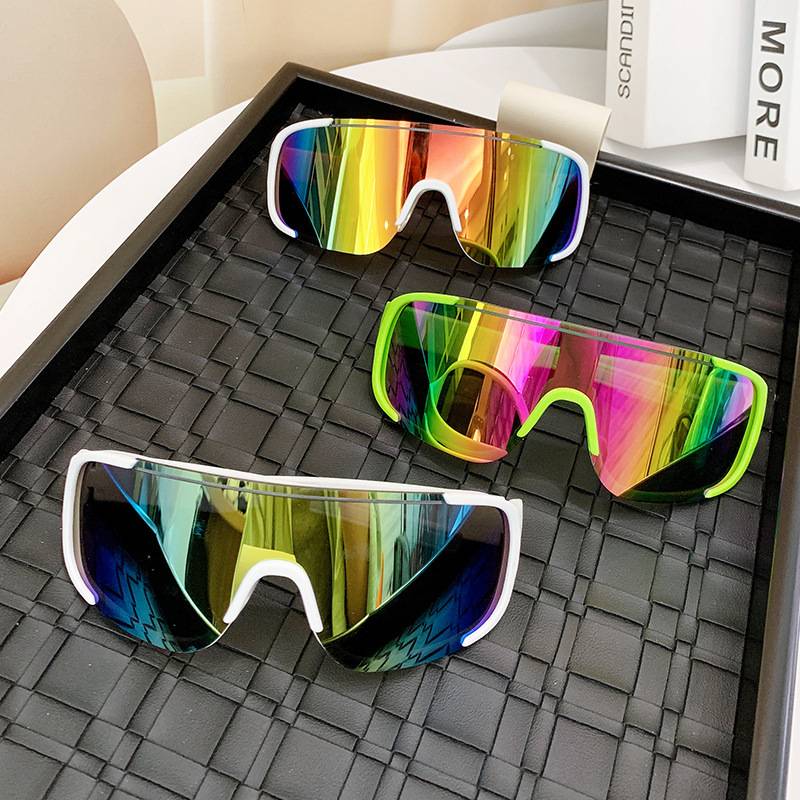 Cycling Color-Changing Glasses, Personalized One-Piece Large-Frame Sunglasses, Women's Ski Goggles, Windproof and Anti-Uv Sports Glasses