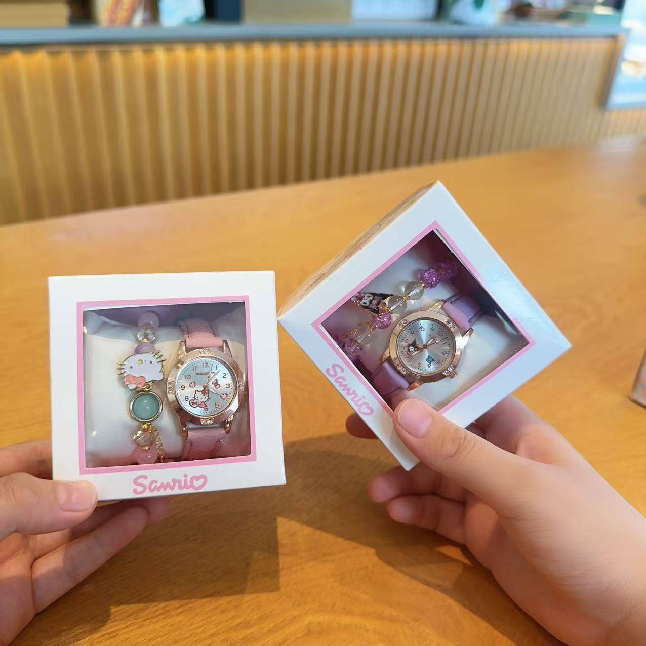 New Sanrio watch cute bracelet watch color box set watch for children and students