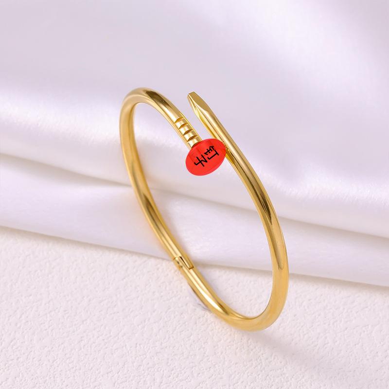 Cross-Border Hot-Selling Fashion Titanium Steel Bracelet, Gold Color That Won'T Fade, Classic Jade Style, Smooth Nail-Shaped Clasp, Stainless Steel