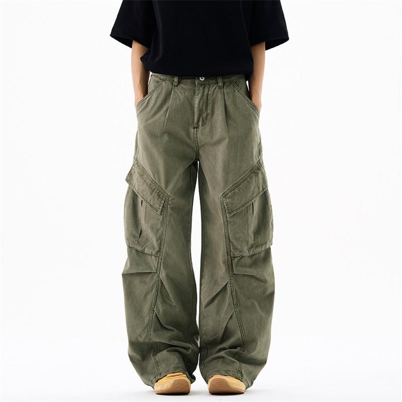 Vintage High Street Distressed Washed Cargo Pants for Men with Trendy Pleated Design, Large Pockets, Loose Wide-Leg Pants