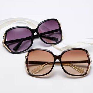 2022 Women's Fox Head Glasses Large Frame Classic Versatile Sunglasses Wholesale Elegant Camellia Sunglasses Uv400